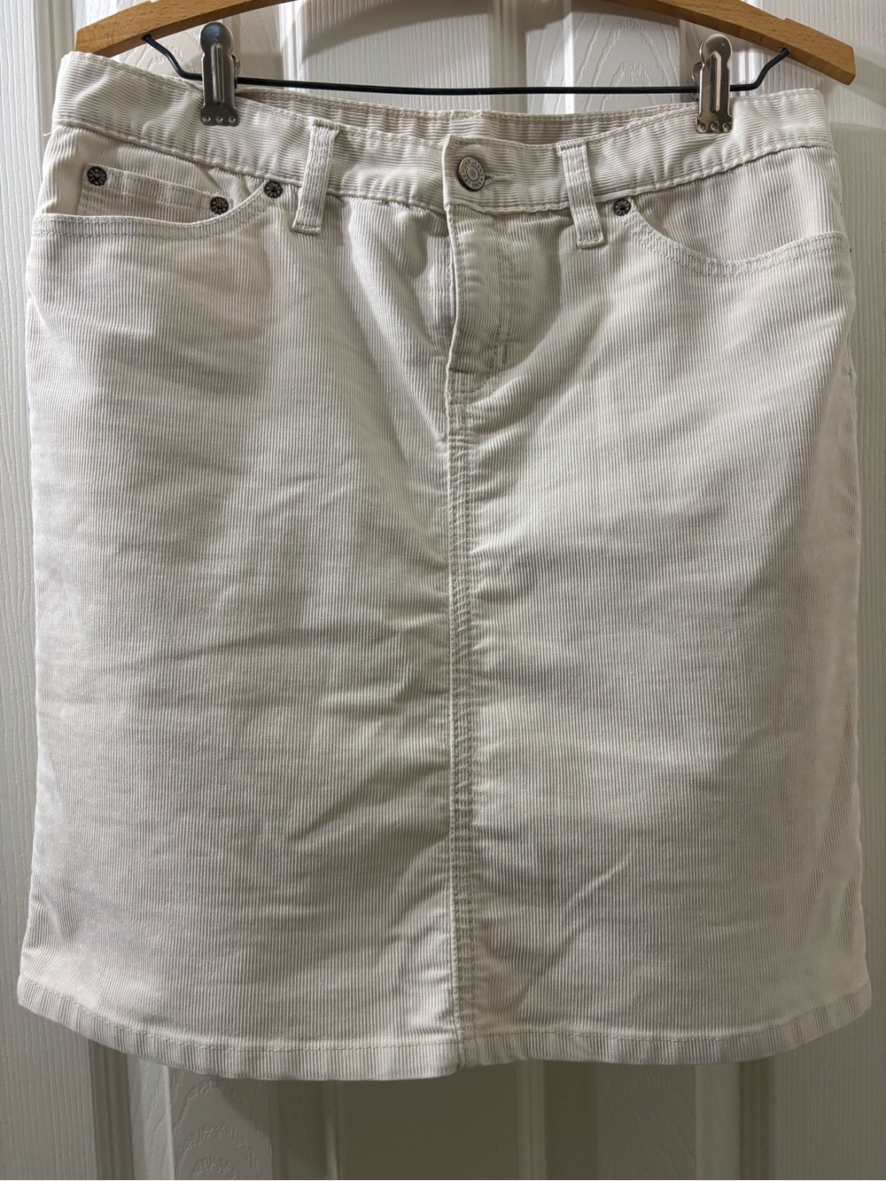 Casual White Corduroy Mini Skirt